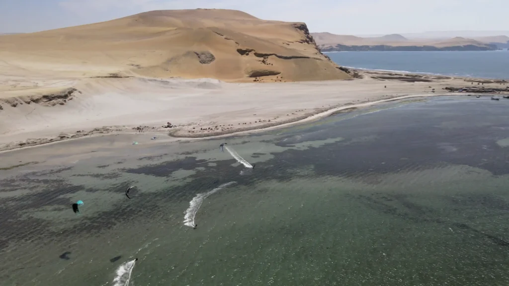 Laguna Grande Peru, background image